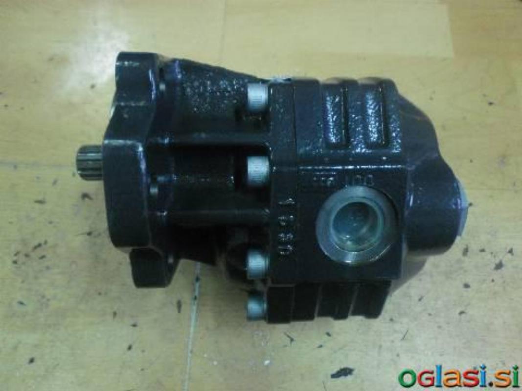 Hidravlična črpalka OMFB 10503500435 43cc SAE-B desna