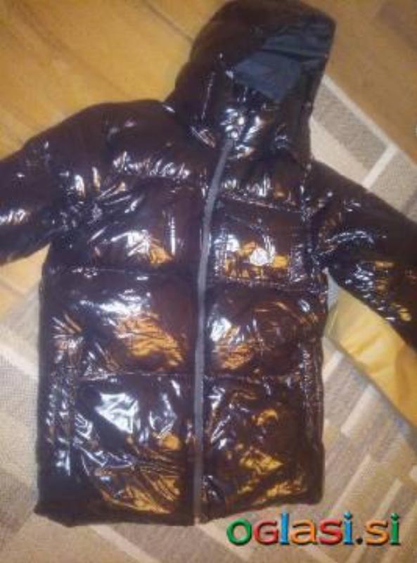 jakna Moncler vel. M