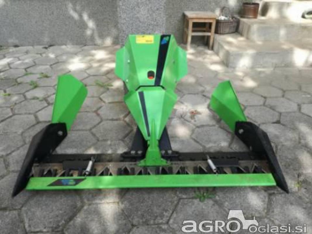 štruc muta kosilni greben z pogonom