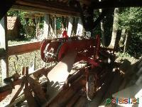 Tračni obračalnik SIP UTO 1650 in doma narejeni traktorski plato