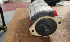 Hidravlična črpalka Bobcat OEM 6668699