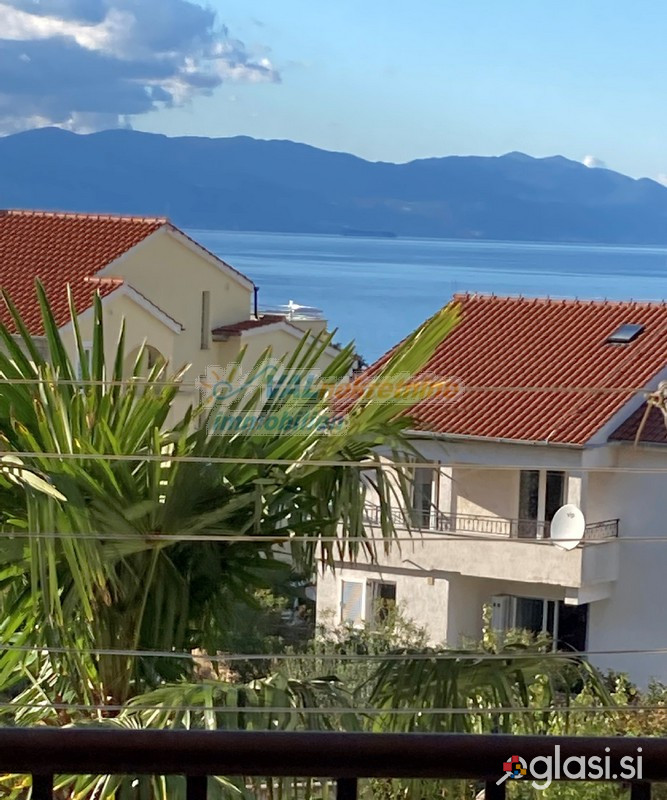 Malinska, otok Krk, prodaja stana sa dvije spavaće sobe pogled na more