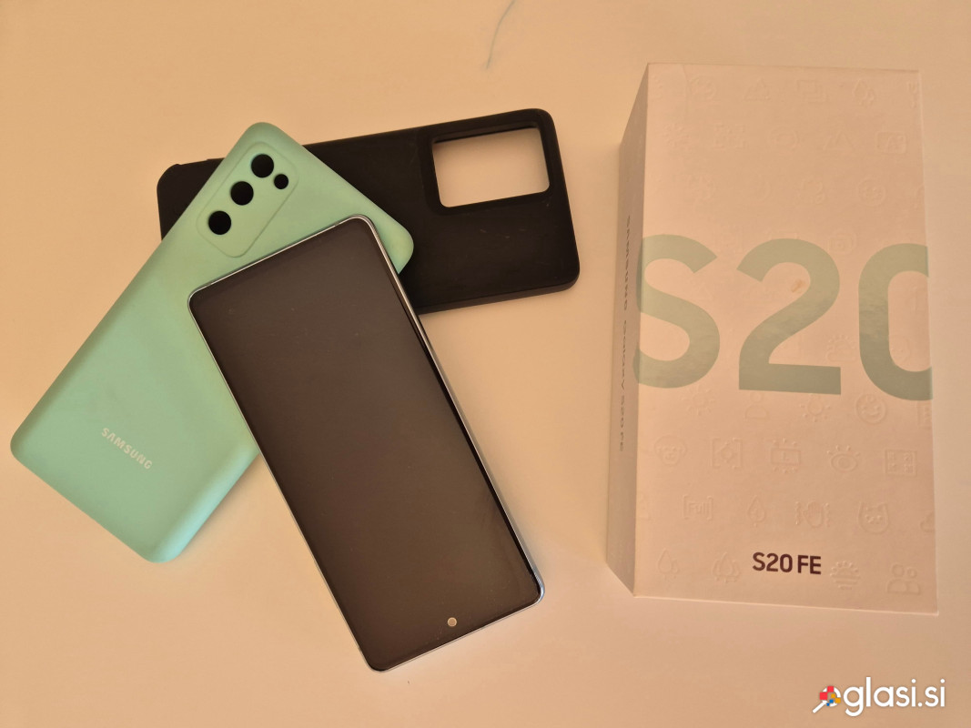 Samsung S20 FE 5G + ovitek z baterijo