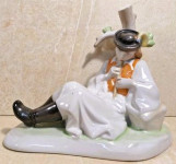 Zsolnay - figura iz porcelana
