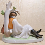 Zsolnay - figura iz porcelana