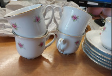 Plitvi krožniki šalčke kafe skodelice + darilo