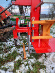 Vertikalni cepilec 21 T
