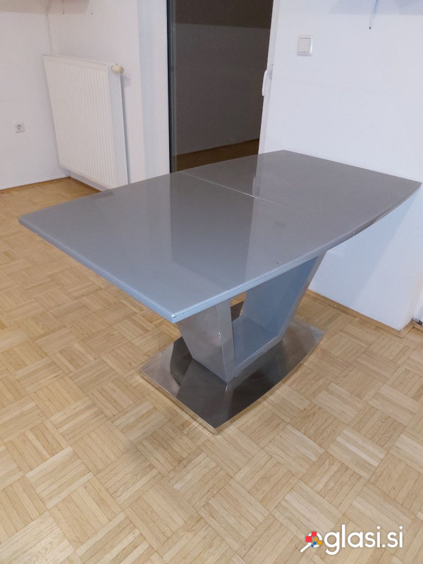 Jedilna miza Siva steklena plošča 140-180x75cm