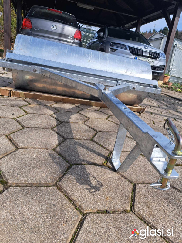 Valjar za vrtni traktor