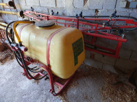 Traktorska škropilnica 8m KŽK Kranj