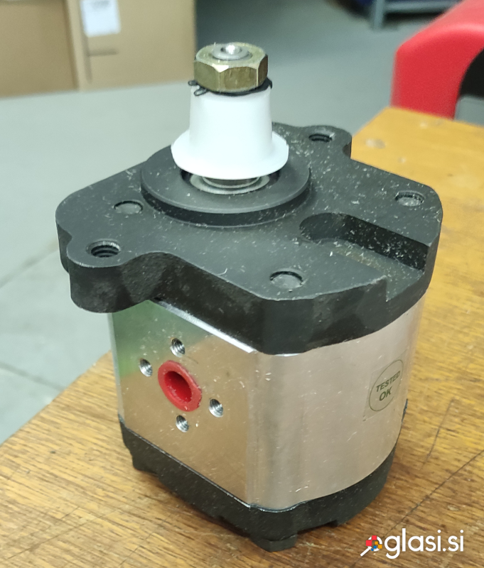 Hidravlična črpalka Massey Ferguson, Mc Cormick, Landini - 0510525339