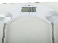 Osebna elektronska LCD tehtnica steklena do 180kg