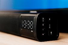 Aku. 2400mAh brezžični bluetooth soundbar zvočnik hišni kino 41cm + ura