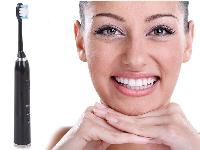 Akumulatorska električna zobna krtačka + nastavki za čiščenje oblog