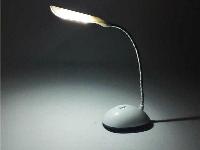 id-1005 Baterijska LED gibljiva namizna svetilka