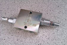 Varnostni / prelivni  ventil za hidravlične cilindre oz.  hidromotorje