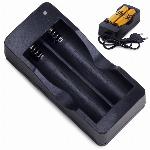 Univerzalni polnilnik za 2 baterije tipa 18650 4,2V