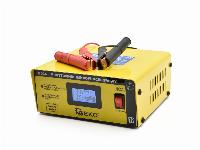 12-24V LCD mikroprocesorski polnilec za akumulatorje 10A 150Ah
