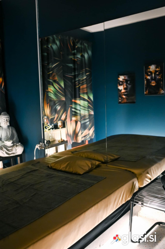 V PRESTIŽNEM SALONU IŠČEM SIMPATIČNE EROTIČNE MASERKE