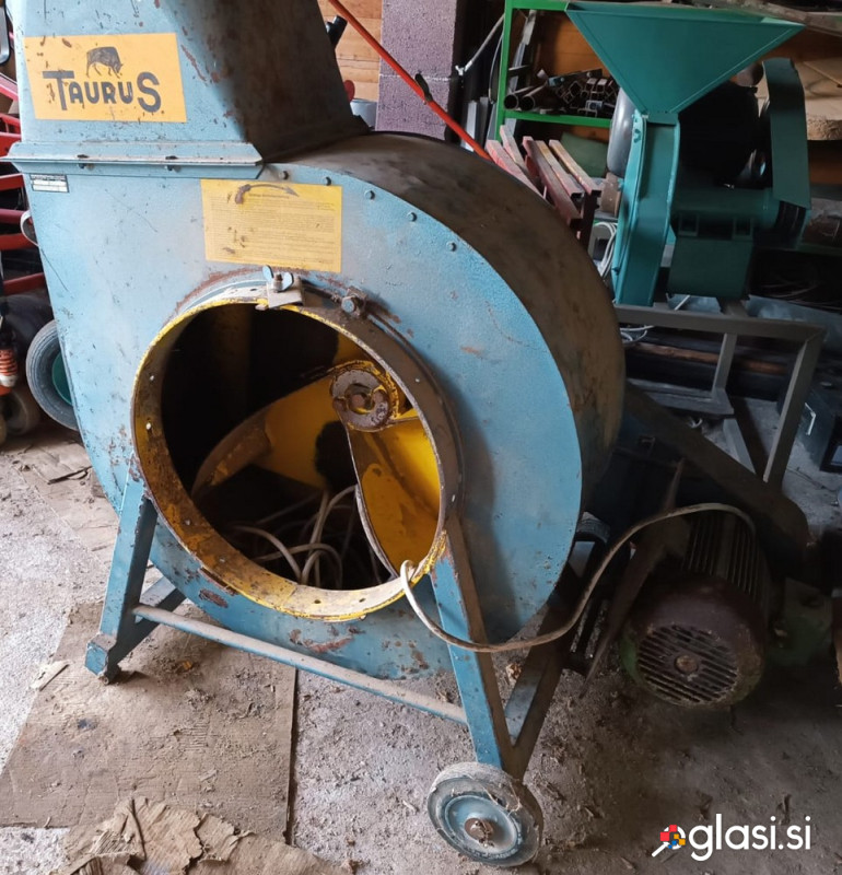 Puhalnik za seno z 7,5 kW 3 faznim elektromotorjem