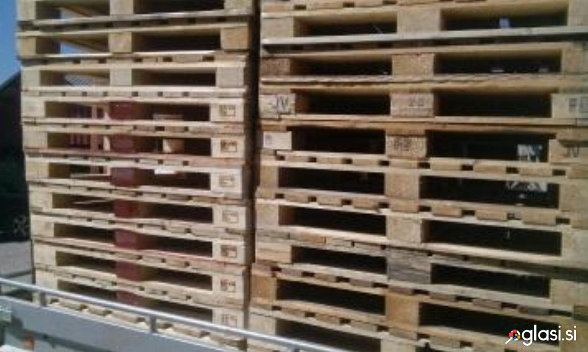 Palete 120x120 zelo močne. Primerne za okrogle bale. Kot nove