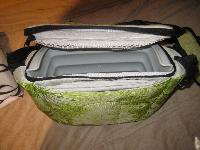 Previjalna torba s stolčkom za hranjenje, 2v1, zelena z vzorci, HOPPOP