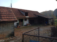 Zazidljivo zemljišče s staro hišo, Ribnik HR