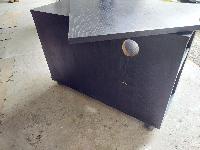 TV omarica z vrtljivo zgornjo ploskvijo za TV