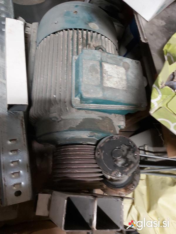 ELETROMTOR 25KW 900 obratov
