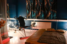 NUDIM DELO EROTIČNI MASERKI 068 628-392