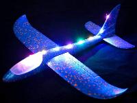 10 LED letalo iz stiropora 49cm - 3 načini osvetljitve