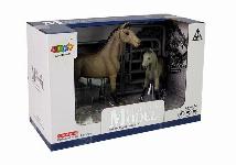 Set figuric konji na kmetiji