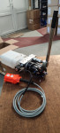 Mini hidravlični agregat za dvižno napravo 0,8kW - 12V/24V