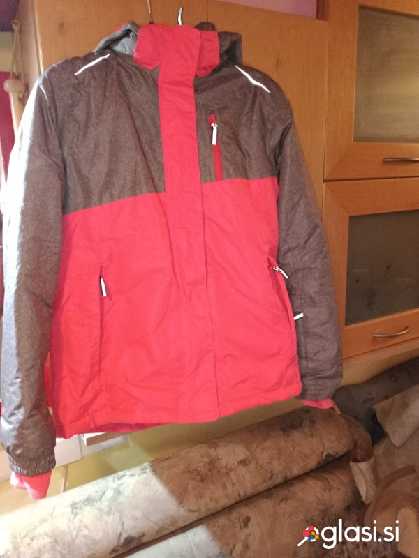 Dekliški komplet za smučanje + ene hlače podarimo