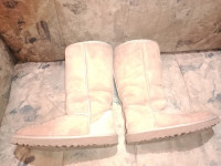 UGG USNJENI ŠKORNJI CLASSIC TALL RJAVI ŠT.38 Cena