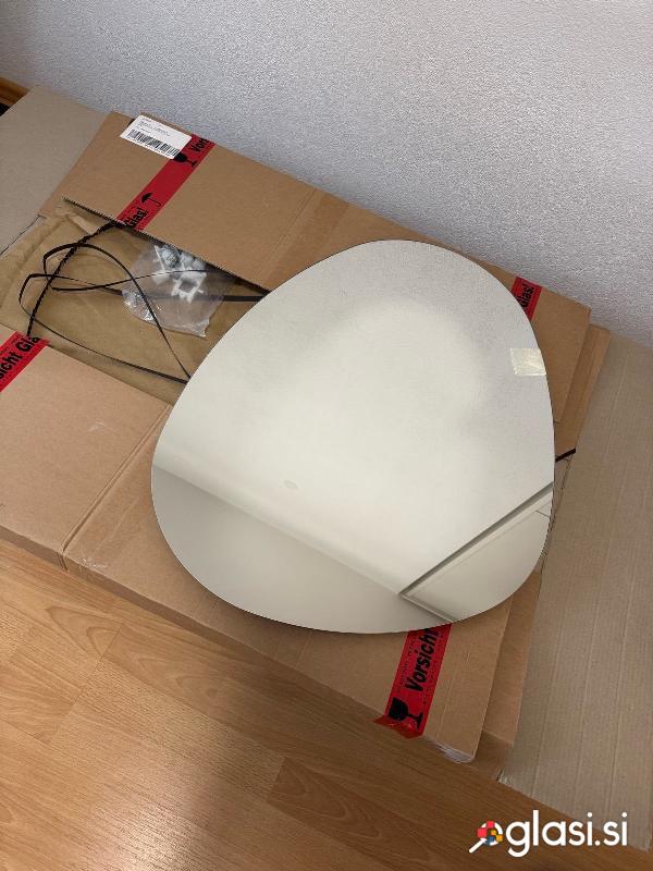 LED ogledalo 55,1 x 72,2 cm NOVO