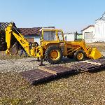 Bager nakladač Massey Ferguson izpraven