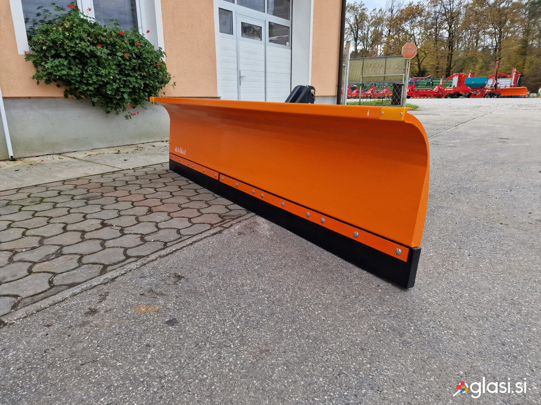 SNEŽNA DESKA RS 200