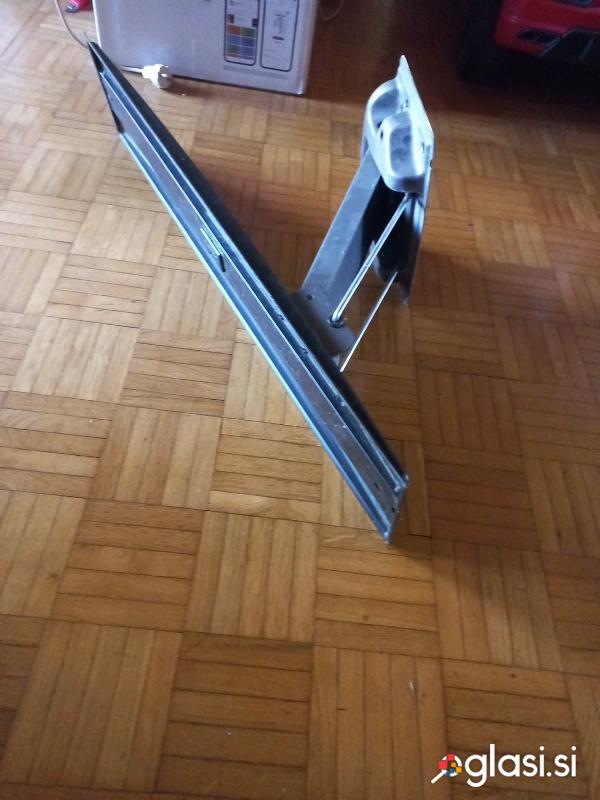 Stenski nosilec za TV