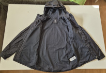 Kipsta športna vetrovka vel. 12/13 let 151-161 cm