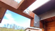 Lesena pergola – podaljšek vrtne ute