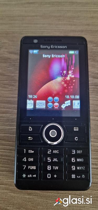 Klasični mobilni telefon Sony Ericsson G900