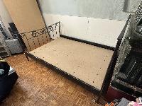 Postelja (železno ogrodje) + iverka 140x200cm