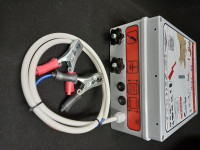 PASTIR ELEKTRIČNI  AKUMULATORSKI  PAŠNI APARAT 12V  IZHODNE MOČI 4,5J