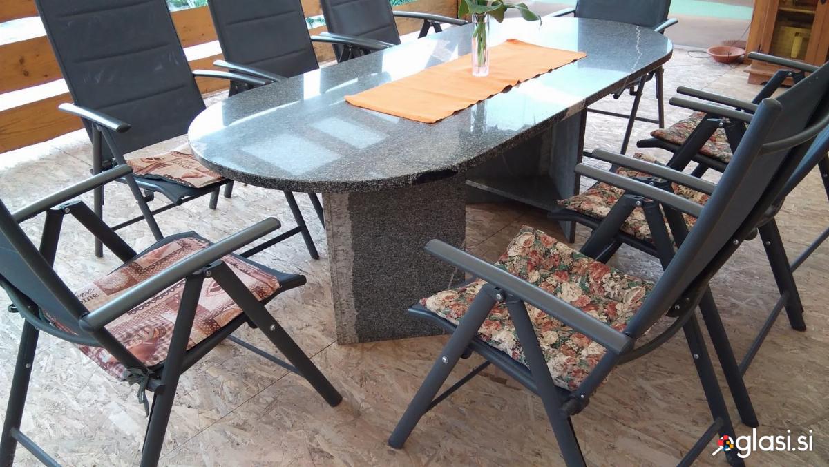 Kamnita miza - pohorski tonalit