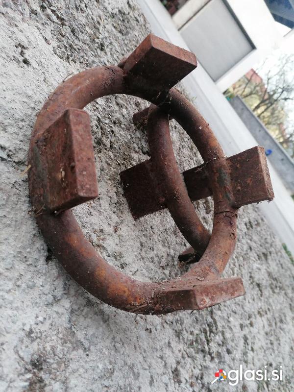 Podkve za gozdarske verige