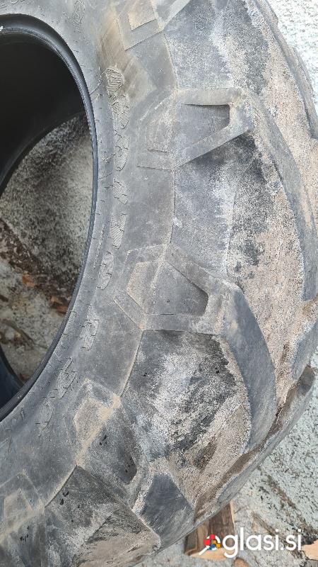 Traktorske gume 420x70x30