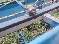 Traktorski tračni obračalnik