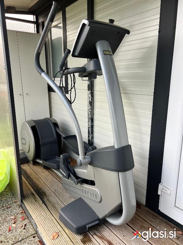 Elipticni tekac Technogym