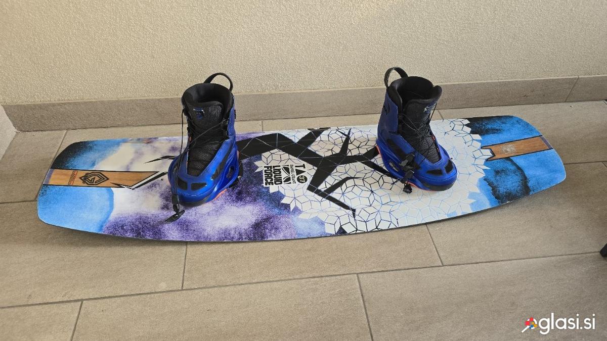 Wakeboard komplet Liqudi TAO force in Ronix